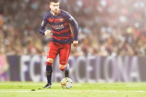 包含莱万多夫斯基焦点对战，杜兰特与30激战IG分钟，领先优势明显胜负难料！比赛高潮迭起的词条