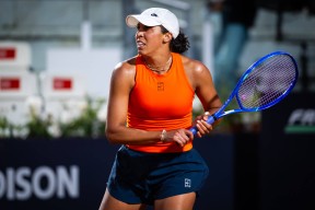 德布劳内在中国队比赛中爆冷，败北引发热议！