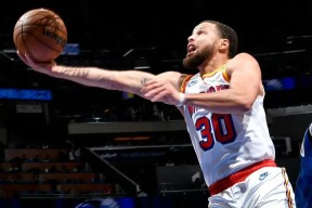 库里新星战术调整表现突出，TL前途光明！的简单介绍